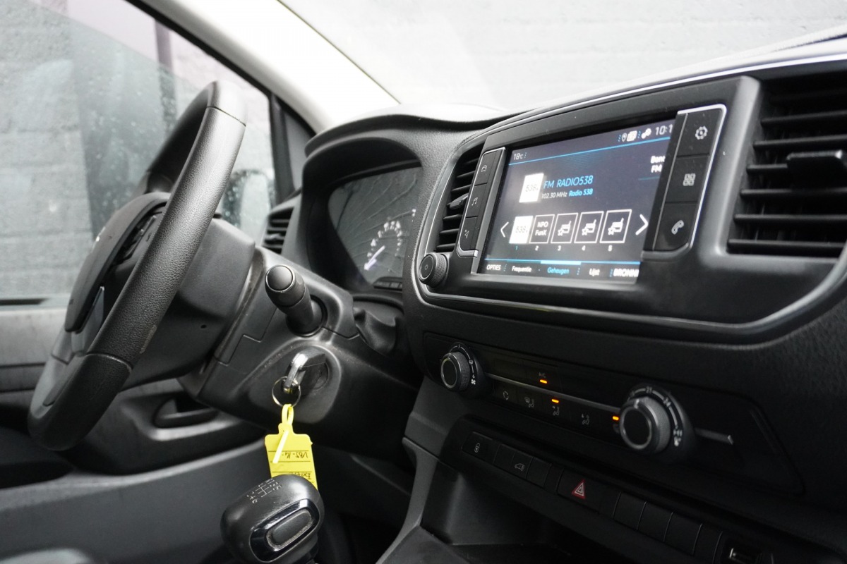 Peugeot Expert 2.0 BlueHDI 122 PK L3 EURO 6 - Airco - Navi - Cruise - €12.499,- Excl.