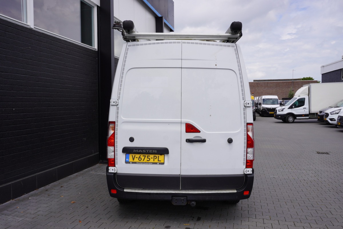 Renault Master 2.3 dCi 130PK L2H2 EURO 6 - Airco - Cruise - Camera - € 9.900,- Excl.