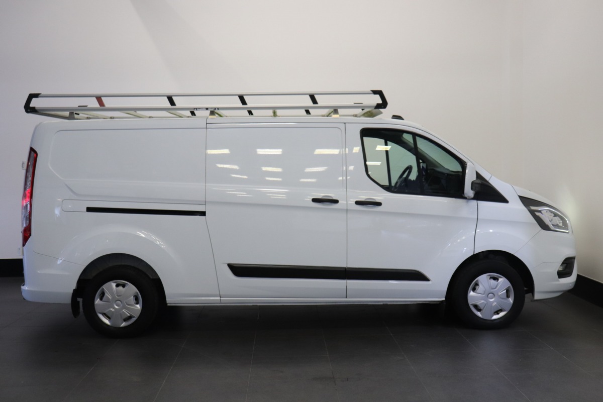 Ford Transit Custom 2.0 TDCI 130PK L2 EURO 6 - Airco - Navi - Cruise - €15.950,- Excl.