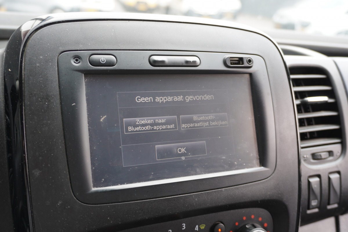 Opel Vivaro 1.6 CDTI 122PK L2 EURO 6 - Airco - Navi - Cruise - €7.950,- Excl.