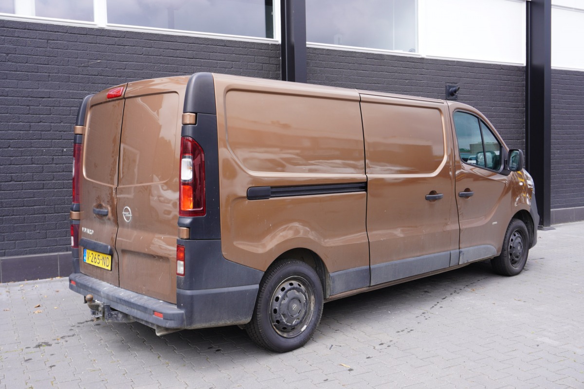 Opel Vivaro 1.6 CDTI 122PK L2 EURO 6 - Airco - Navi - Cruise - €7.950,- Excl.