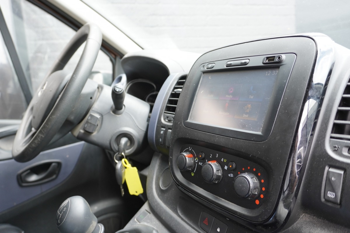 Opel Vivaro 1.6 CDTI 122PK L2 EURO 6 - Airco - Navi - Cruise - €7.950,- Excl.