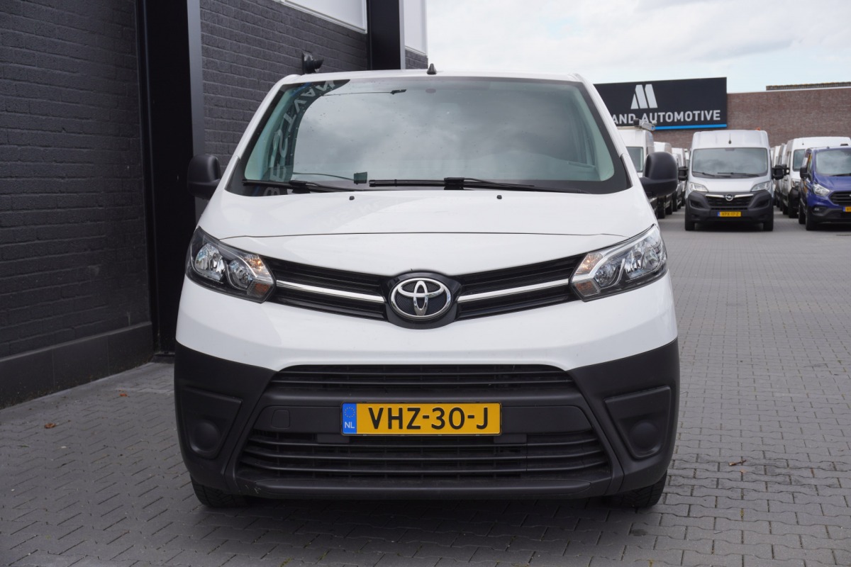 Toyota ProAce Worker 1.5 D-4D 120PK EURO 6 - Airco - Cruise - €12.950,- Excl.