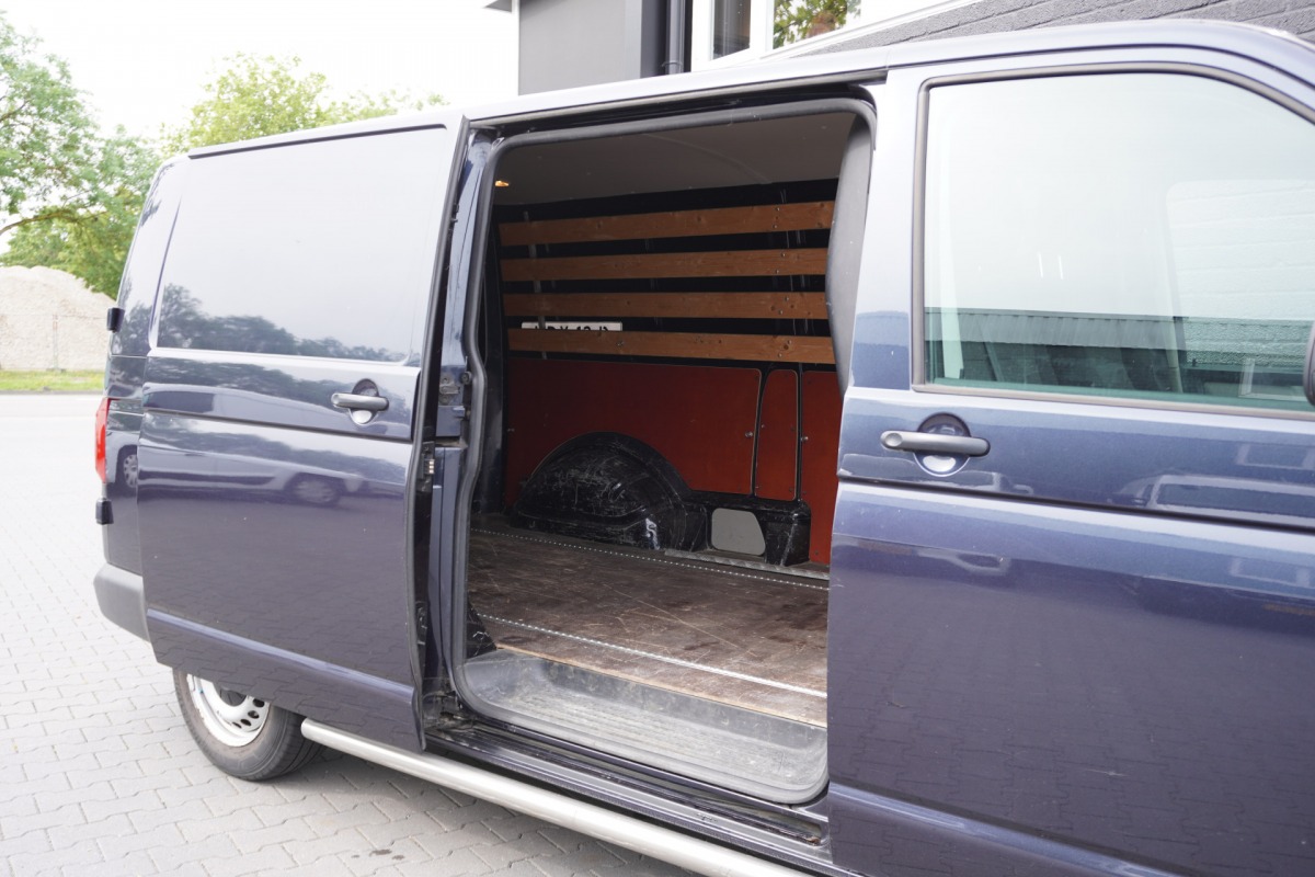 Volkswagen Transporter 2.0 TDI L2 EURO 6 - Airco - Cruise - PDC - € 13.900,- Excl.