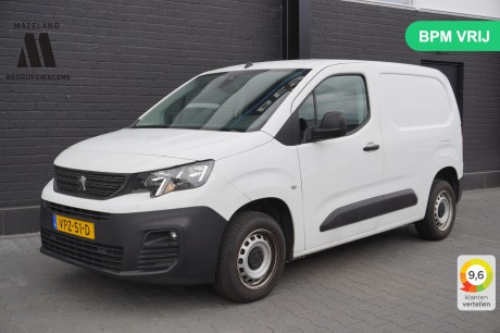Peugeot Partner 1.2 110PK BENZINE ! - Airco - Cruise - PDC - €12.499,- Excl.