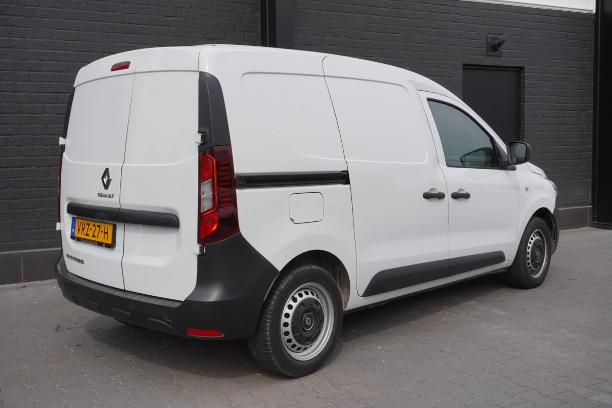 Renault Express 1.5 dCi EURO 6 - Airco - Cruise - PDC - € 11.900,- Excl.