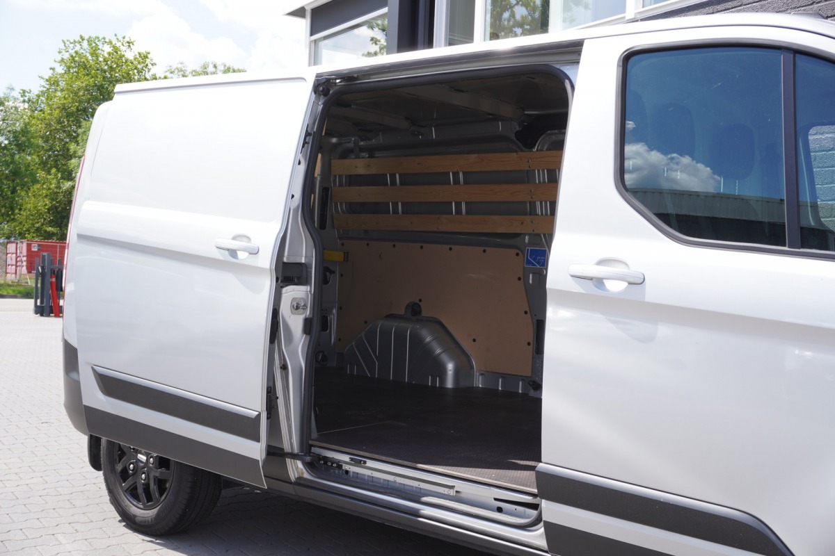 Ford Transit Custom 2.0 TDCI 130PK Trail L2 EURO 6 - Airco - Cruise - Camera - €22.950,- Excl.