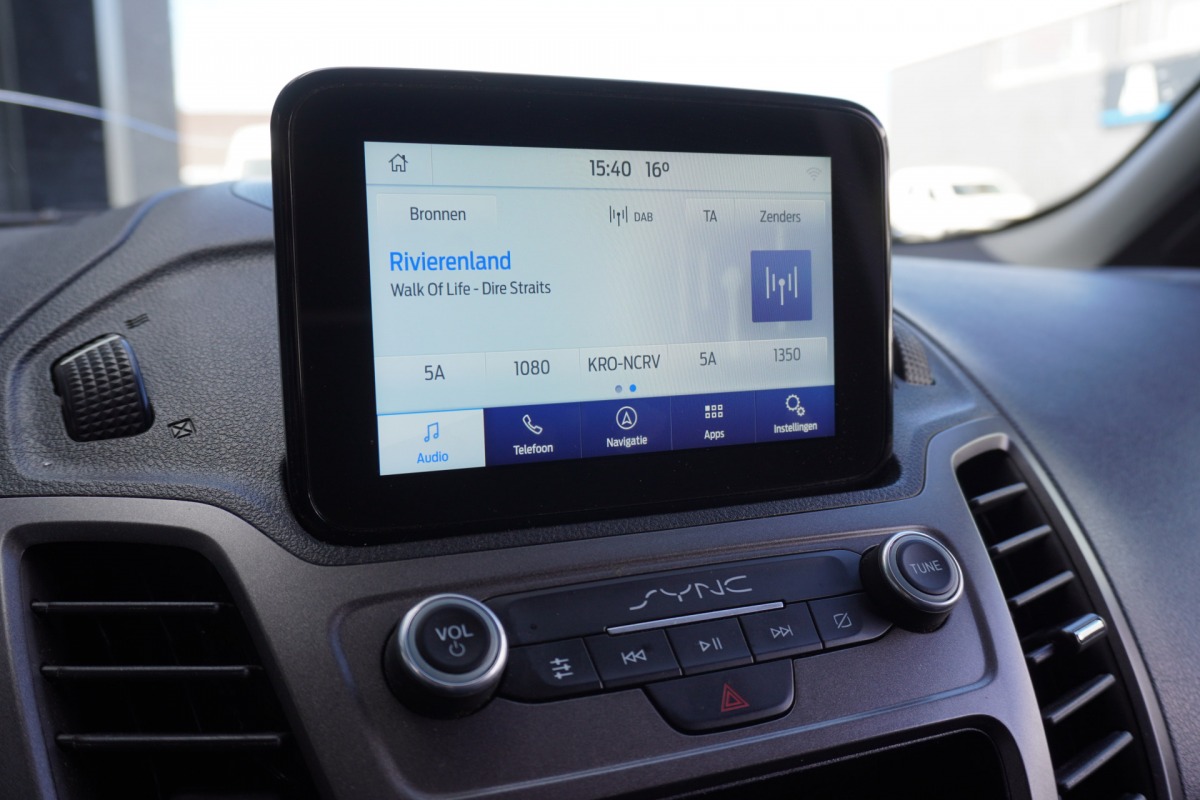 Ford Transit Connect 1.5 EcoBlue EURO 6 - Airco - Cruise - Camera - €10.900,- Excl.