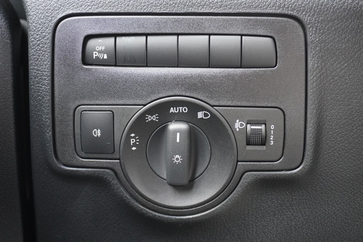 Mercedes-Benz Vito 114 CDI Lang Automaat EURO 6 - A/C Climate - Cruise - Camera - €21.950,- Excl.