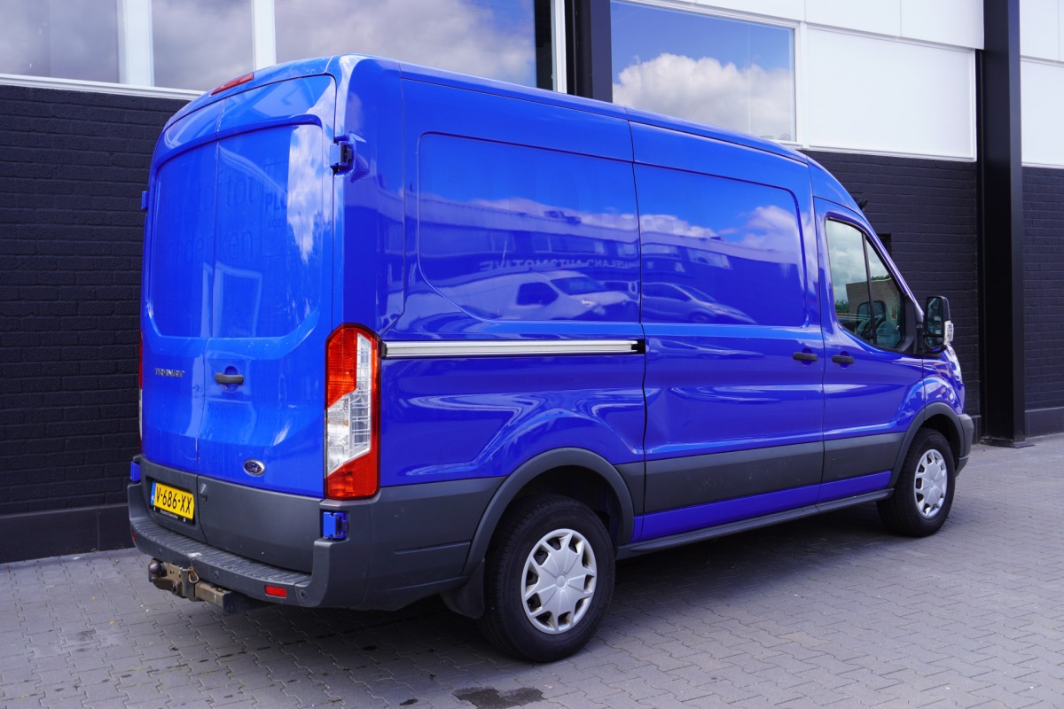 Ford Transit 2.0 TDCI L2H2 130PK EURO 6 - Airco - Navi - Cruise - Camera - €13.900,- Excl.