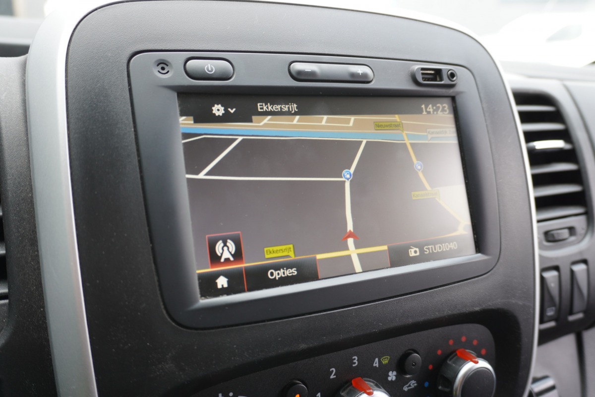Renault Trafic 2.0 dCi 120PK EURO 6 - Airco - Cruise - PDC - €11.900,- Excl.