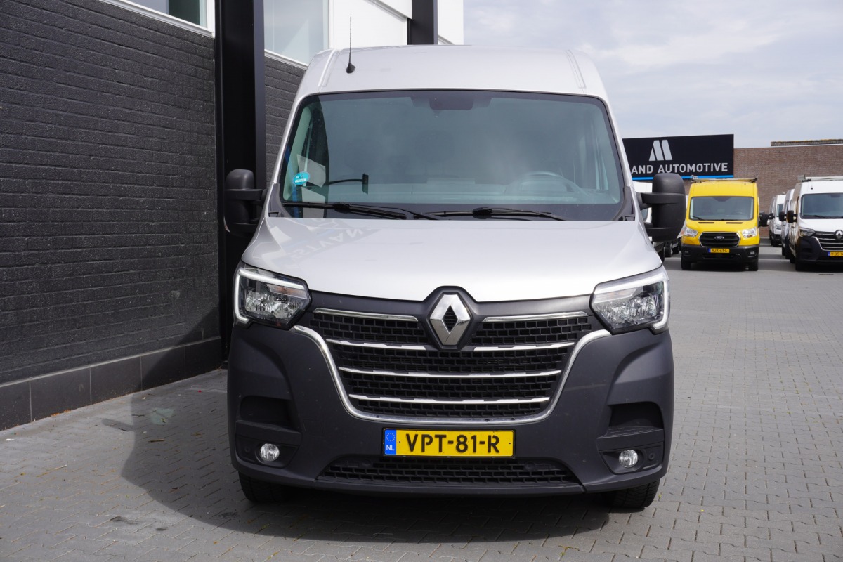 Renault Master 2.3 dCi 150PK L2H2 EURO 6 - Airco - Cruise - Camera - €19.900,- Excl. Renault Master 2.3 dCi 150PK L2H2 EURO 6 - Airco - Cruise - Camera - €19.900,- Excl.