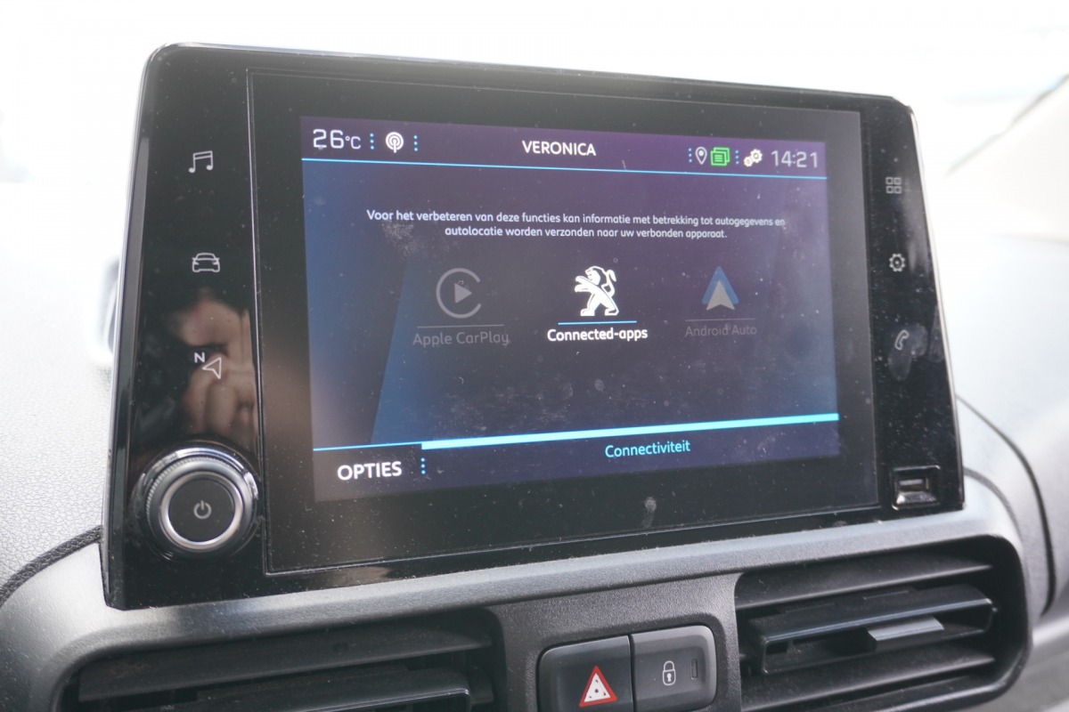 Peugeot Partner 1.2 PureTech 110PK Benzine! EURO 6 - Airco - Navi - Cruise - €12.499,- Excl.