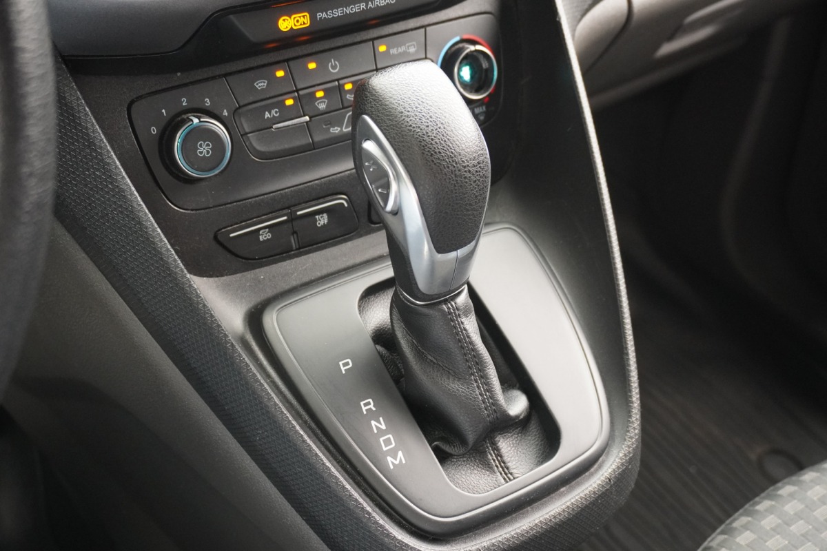 Ford Transit Connect 1.5 EcoBlue L2 100PK Automaat EURO 6 - Airco - Cruise - PDC - €9.950,- Excl. Ford Transit Connect 1.5 EcoBlue L2 100PK Automaat EURO 6 - Airco - Cruise - PDC - €9.950,- Excl.