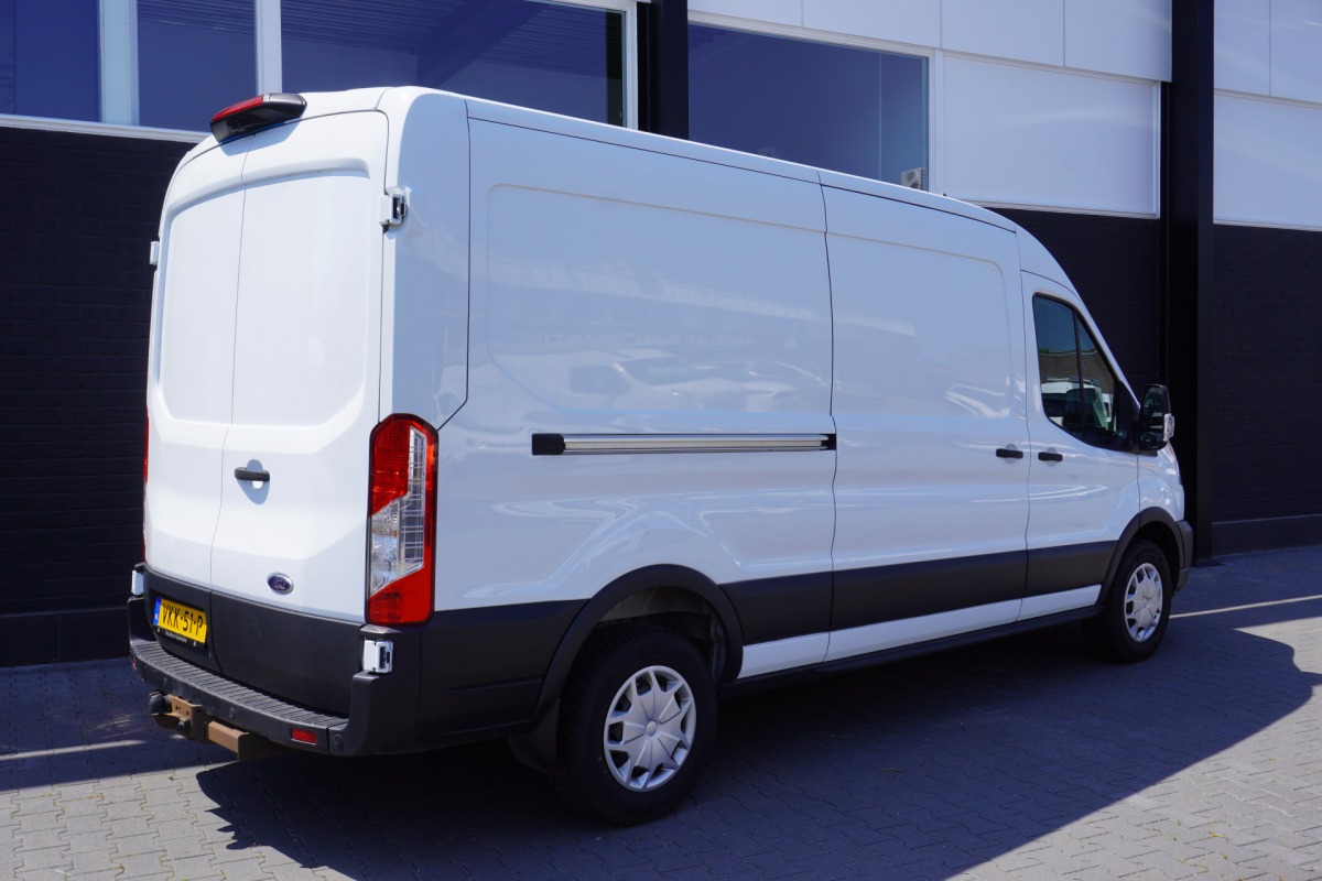 Ford Transit 2.0 TDCI 170PK L3H2 EURO 6 - Airco - Cruise - Camera - €16.950,- Excl.