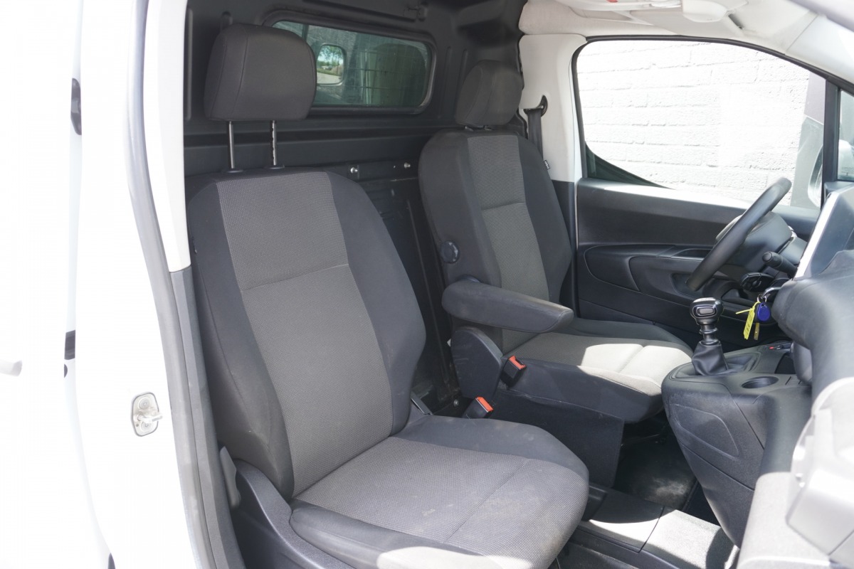 Peugeot Partner 1.5 BlueHDI 130PK EURO 6 - Airco - Cruise - Camera - €9.950,- Excl.