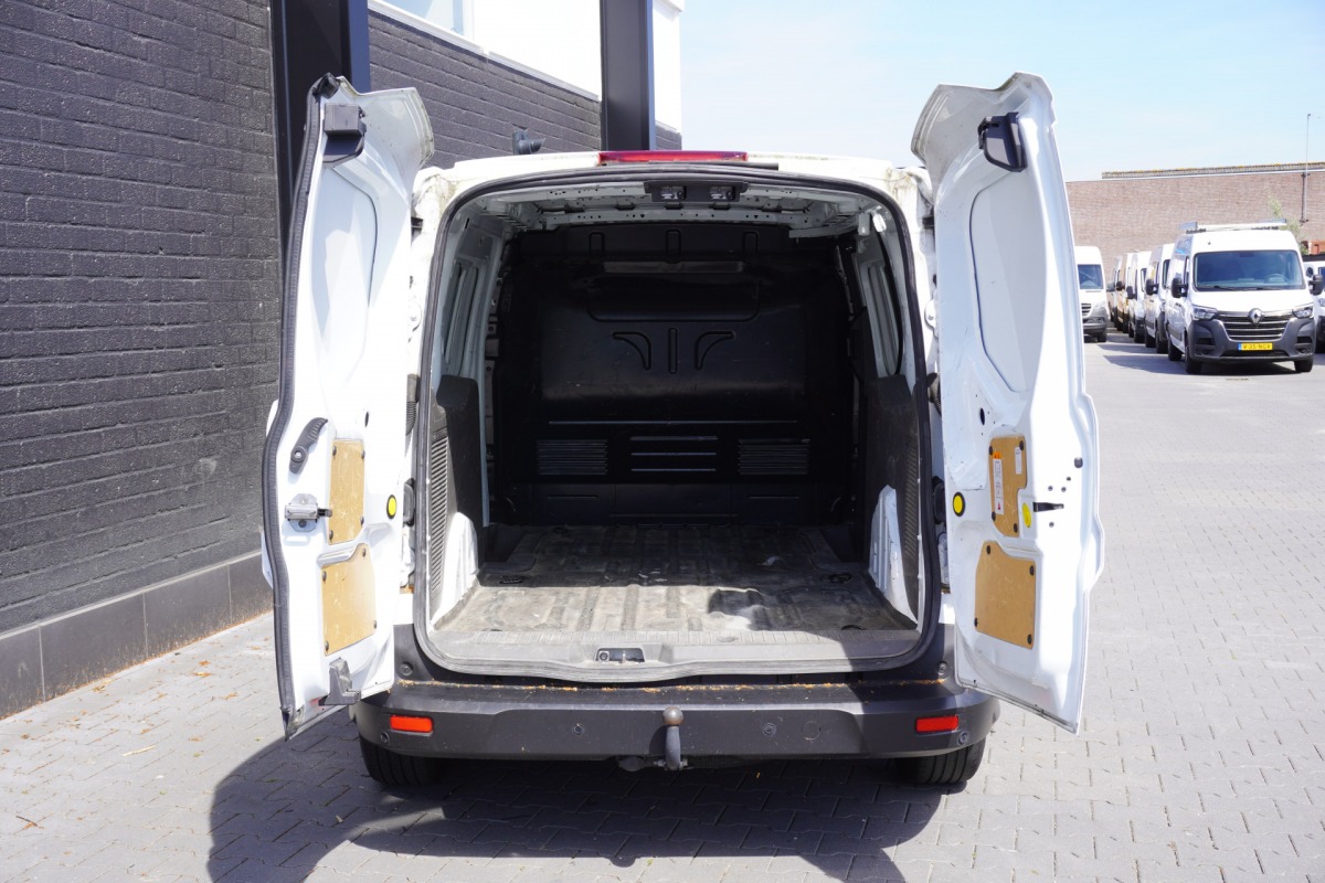 Ford Transit Connect 1.5 EcoBlue 100PK L2 EURO 6 - Airco - Cruise - Camera - €10.900,- Excl.