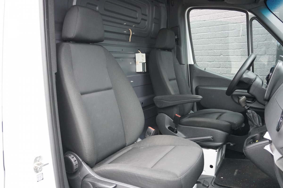 Mercedes-Benz Sprinter 311 2.2 CDI L2H2 EURO 6 - A/C Climate - Camera - €16.900,- Excl.