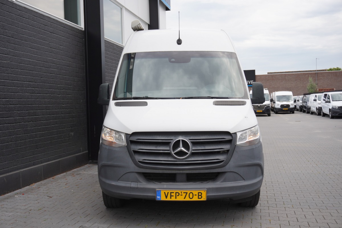 Mercedes-Benz Sprinter 311 2.2 CDI L2H2 EURO 6 - A/C Climate - Camera - €16.900,- Excl.