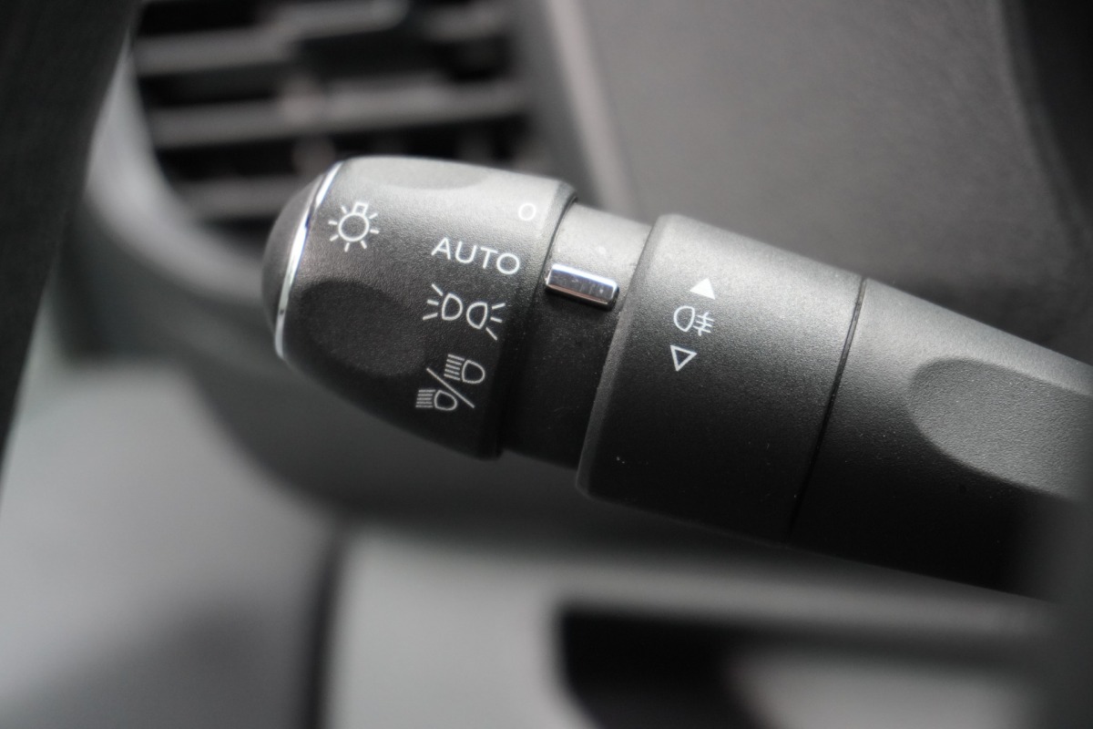 Peugeot Expert 1.5 BlueHDI EURO 6 - Airco - Navi - Cruise - €11.900,- Excl.