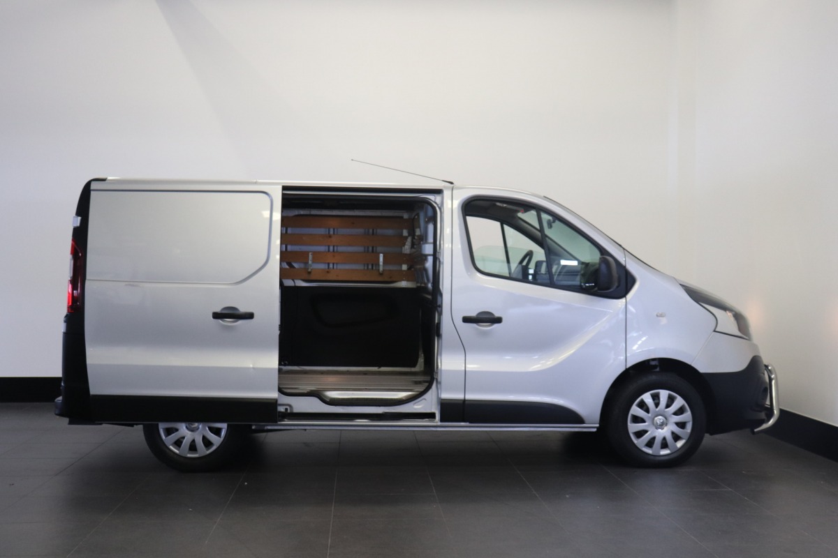Renault Trafic 1.6 dCi - Airco - Navi - Cruise - €6.950,- Excl. btw