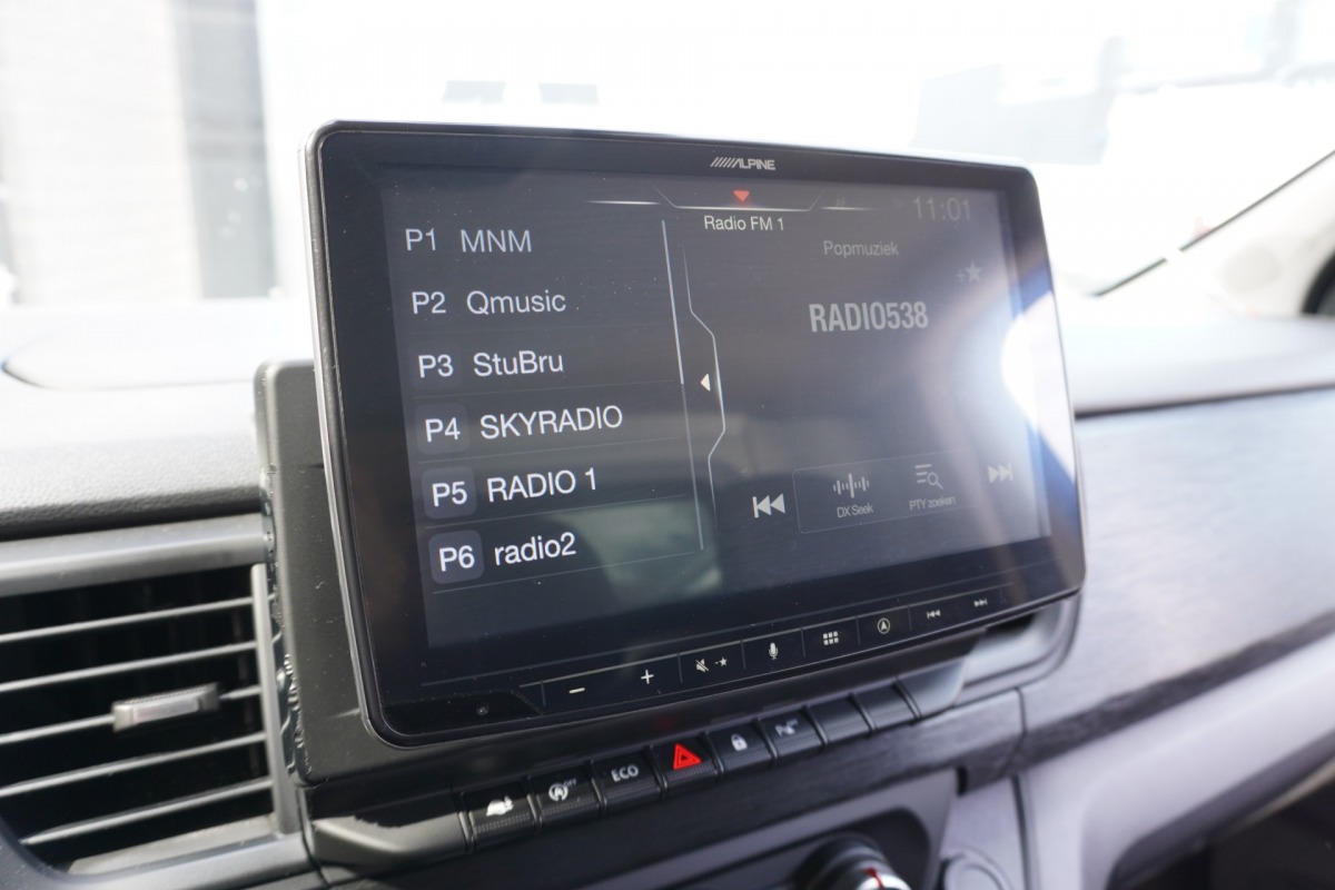 Renault Trafic 2.0 dCi 110PK EURO 6 - Airco - Navi - Cruise - €15.900,- Excl. Renault Trafic 2.0 dCi 110PK EURO 6 - Airco - Navi - Cruise - €15.900,- Excl.