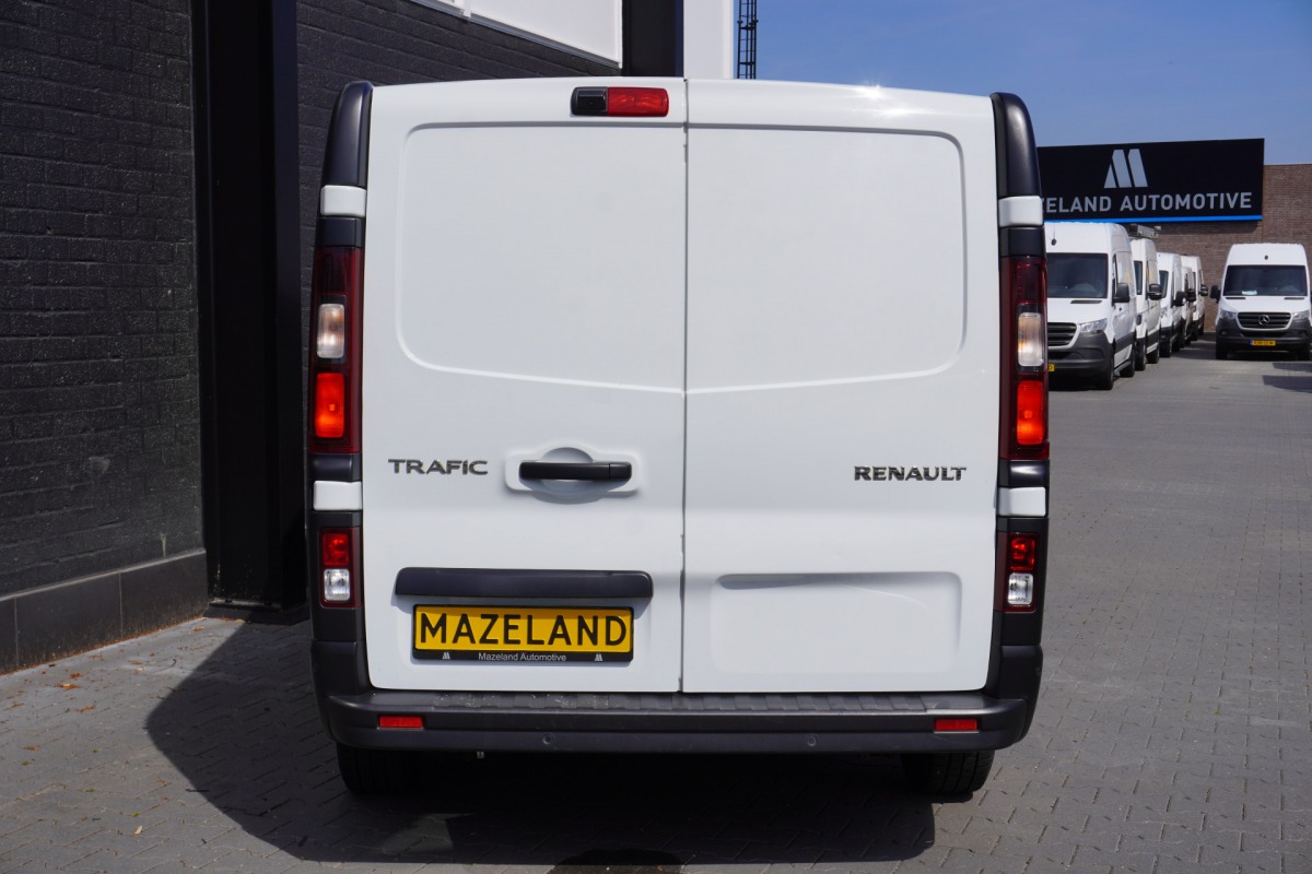 Renault Trafic 2.0 dCi 110PK EURO 6 - Airco - Navi - Cruise - €15.900,- Excl. Renault Trafic 2.0 dCi 110PK EURO 6 - Airco - Navi - Cruise - €15.900,- Excl.