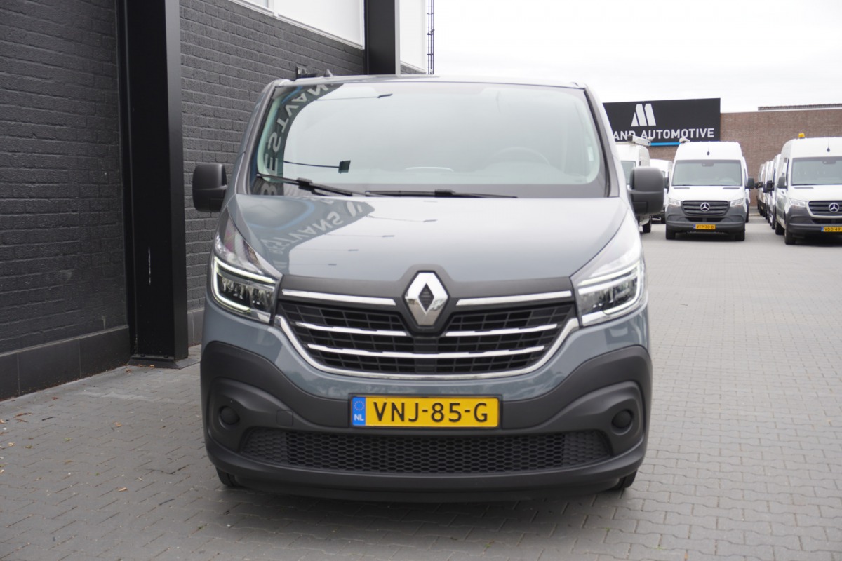 Renault Trafic 2.0 dCi 120PK - EURO 6 - Airco - Navi - Cruise - €12.900,- Excl. Renault Trafic 2.0 dCi 120PK - EURO 6 - Airco - Navi - Cruise - €12.900,- Excl.