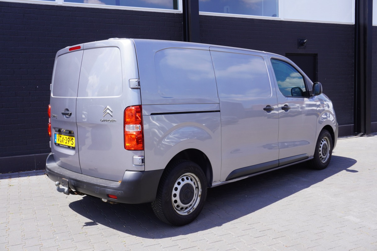 Citroën Jumpy 2.0 BlueHDI 120PK EURO 6 - Airco - Navi - Cruise - €11.900,- Excl. Citroën Jumpy 2.0 BlueHDI 120PK EURO 6 - Airco - Navi - Cruise - €11.900,- Excl.