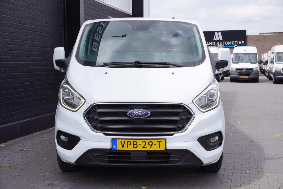 Ford Transit Custom 2.0 TDCI 130PK Automaat EURO 6 - Airco - Navi - Cruise - Camera - € 19.950,- Excl. Ford Transit Custom 2.0 TDCI 130PK Automaat EURO 6 - Airco - Navi - Cruise - Camera - € 19.950,- Excl.