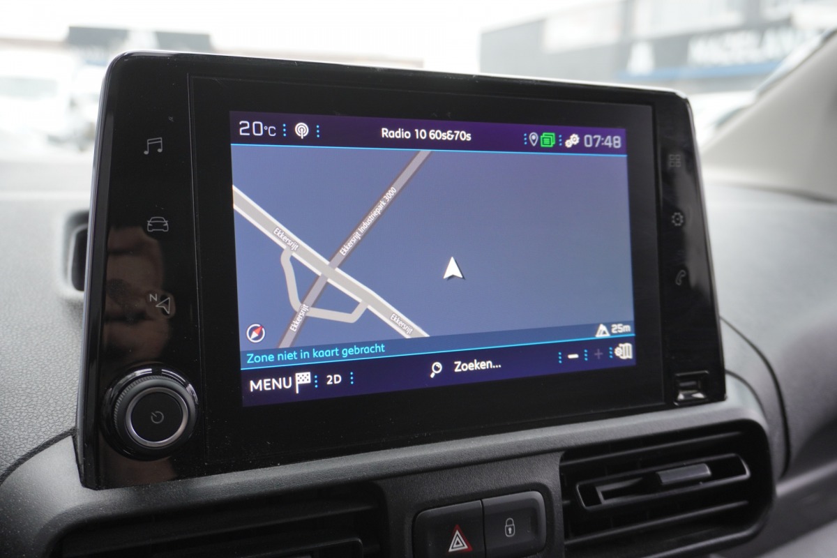 Peugeot Partner 1.2 PureTech 110Pk Benzine - Airco - Navi - Cruise - € 12.499,- Excl. Peugeot Partner 1.2 PureTech 110Pk Benzine - Airco - Navi - Cruise - € 12.499,- Excl.