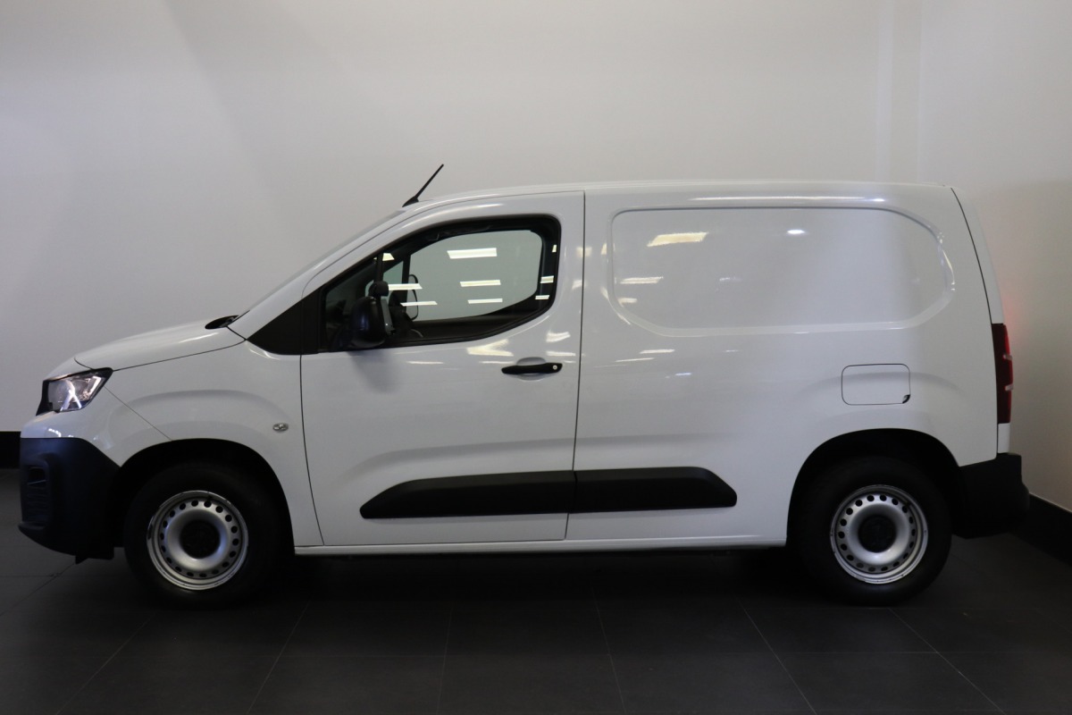 Peugeot Partner 1.6 BlueHDI EURO 6 - Airco - Cruise - PDC - €7.499,- Excl. BTW Peugeot Partner 1.6 BlueHDI EURO 6 - Airco - Cruise - PDC - €7.499,- Excl. BTW