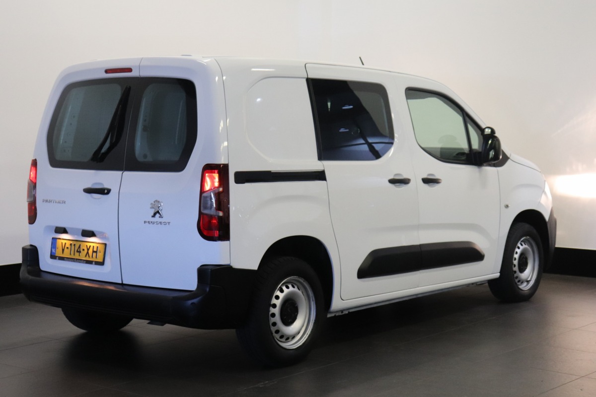 Peugeot Partner 1.6 BlueHDI EURO 6 - Airco - Cruise - PDC - €7.499,- Excl. BTW Peugeot Partner 1.6 BlueHDI EURO 6 - Airco - Cruise - PDC - €7.499,- Excl. BTW