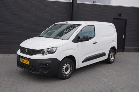 Peugeot Partner 1.2 PT Benzine! EURO 6 - Airco - Navi - Cruise - €12.900,- Excl.
