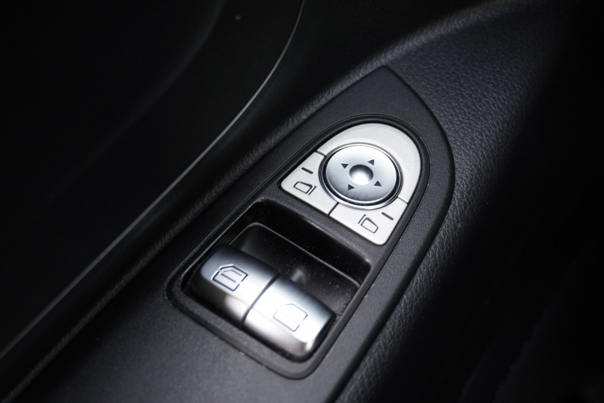 Mercedes-Benz Vito 114 CDI Lang Automaat EURO 6 - Airco - Cruise - Camera - € 19.900,- Excl. Mercedes-Benz Vito 114 CDI Lang Automaat EURO 6 - Airco - Cruise - Camera - € 19.900,- Excl.