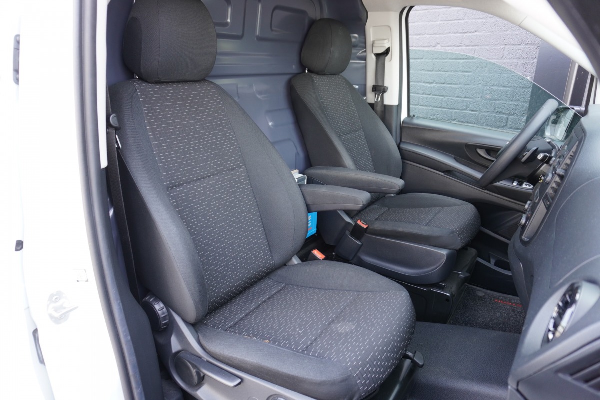 Mercedes-Benz Vito 114 CDI Lang Automaat EURO 6 - Airco - Cruise - Camera - € 19.900,- Excl. Mercedes-Benz Vito 114 CDI Lang Automaat EURO 6 - Airco - Cruise - Camera - € 19.900,- Excl.