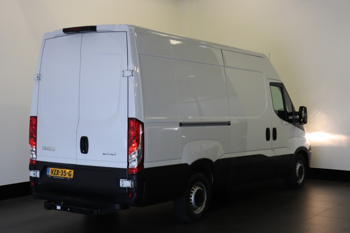 Iveco Daily 35S12V 2.3 L2H2 EURO 6 - Airco - Cruise - Camera - €13.900,- Excl.