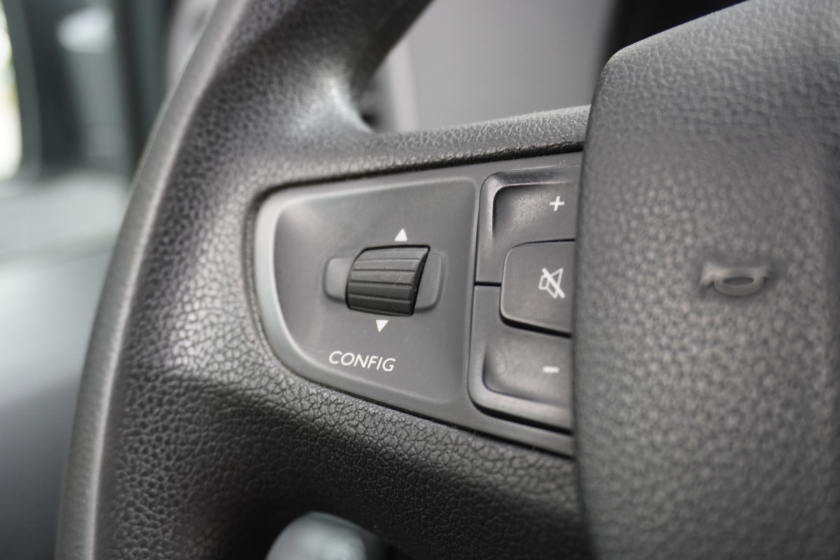 Peugeot Expert 2.0 BlueHDI 120PK Dubbel cabine EURO 6 - Airco -Navi - Cruise - €14.950,- Excl. Peugeot Expert 2.0 BlueHDI 120PK Dubbel cabine EURO 6 - Airco -Navi - Cruise - €14.950,- Excl.