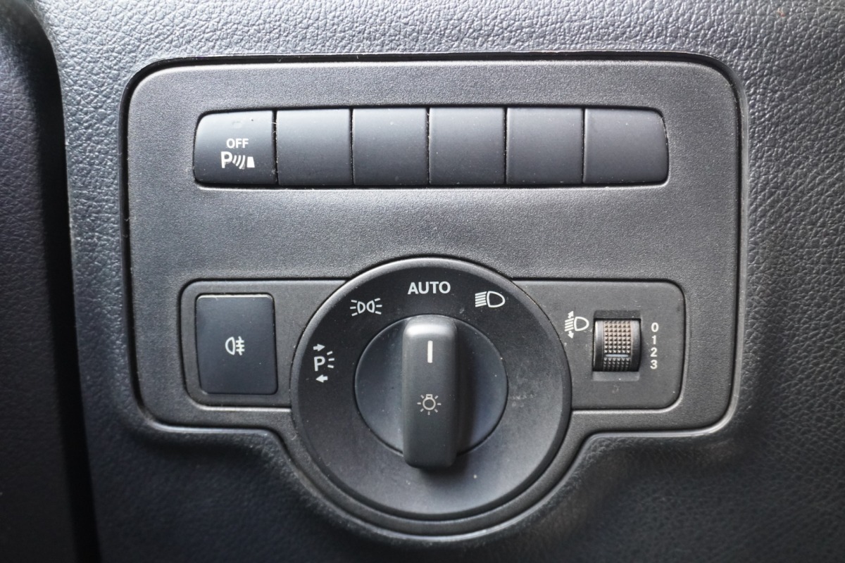 Mercedes-Benz Vito 114 CDI Lang Automaat - EURO 6 - AC/Climate - Navi - Cruise - €15.950,- Excl. Mercedes-Benz Vito 114 CDI Lang Automaat - EURO 6 - AC/Climate - Navi - Cruise - €15.950,- Excl.