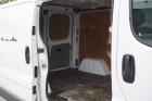 Renault Trafic 2.0 dCi T29 | Airco | Trekhaken | €2.950,- Ex. BTW Renault Trafic 2.0 dCi T29 | Airco | Trekhaken | €2.950,- Ex. BTW