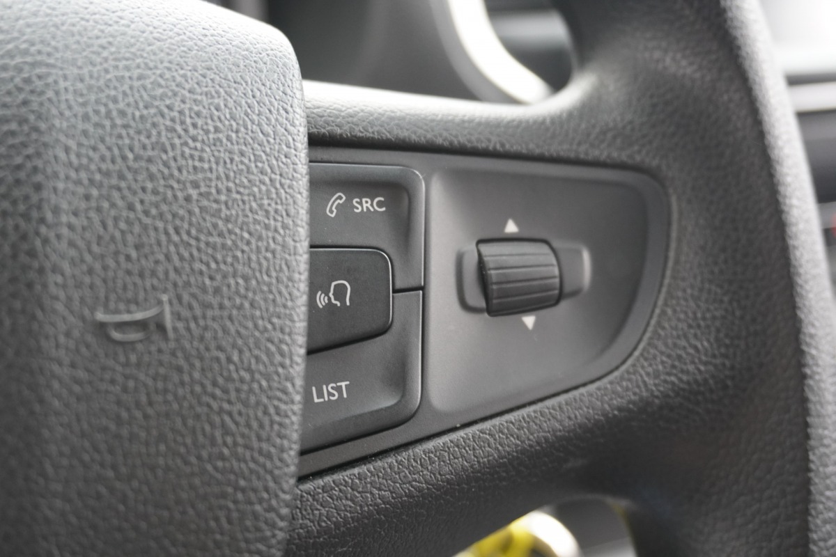 Peugeot Expert 2.0 BlueHDI 122PK Dubbele Cabine EURO 6 - Airco - Navi - Cruise - €16.950,- Excl. Peugeot Expert 2.0 BlueHDI 122PK Dubbele Cabine EURO 6 - Airco - Navi - Cruise - €16.950,- Excl.