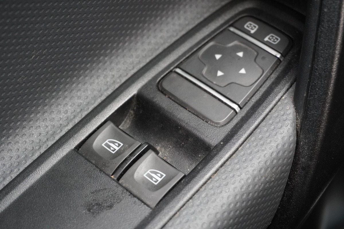 Mercedes-Benz Citan 110 CDI EURO 6 - Airco - Navi - Cruise - €13.950,- Excl. Mercedes-Benz Citan 110 CDI EURO 6 - Airco - Navi - Cruise - €13.950,- Excl.
