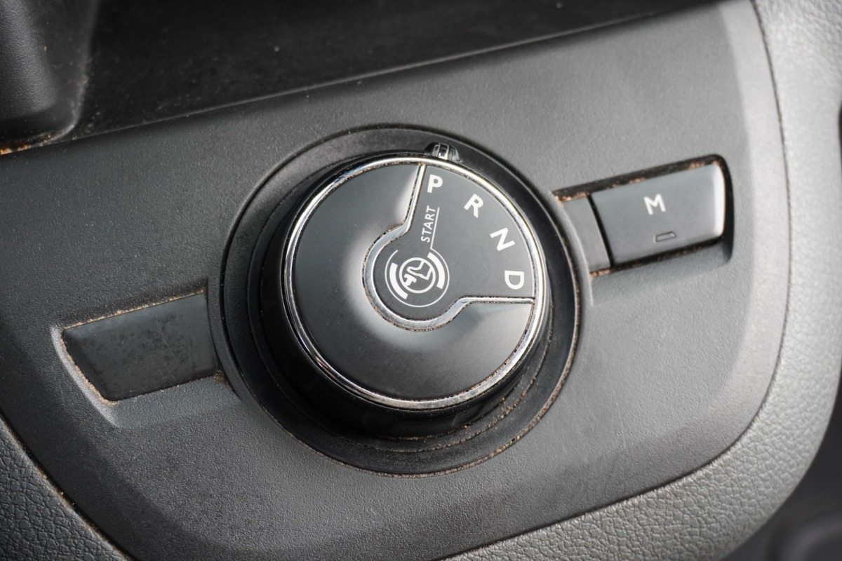 Peugeot Expert 2.0 BlueHDI 145PK Automaat EURO 6 - Airco - Cruise - Camera - €16.900,- Excl.