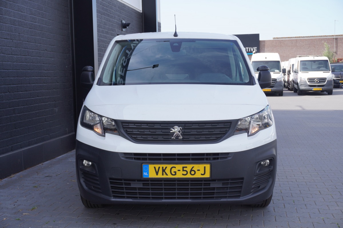 Peugeot Partner 1.5 BlueHDI 130PK Automaat EURO 6 - Airco - Cruise - PDC - €11.900,- Excl. Peugeot Partner 1.5 BlueHDI 130PK Automaat EURO 6 - Airco - Cruise - PDC - €11.900,- Excl.
