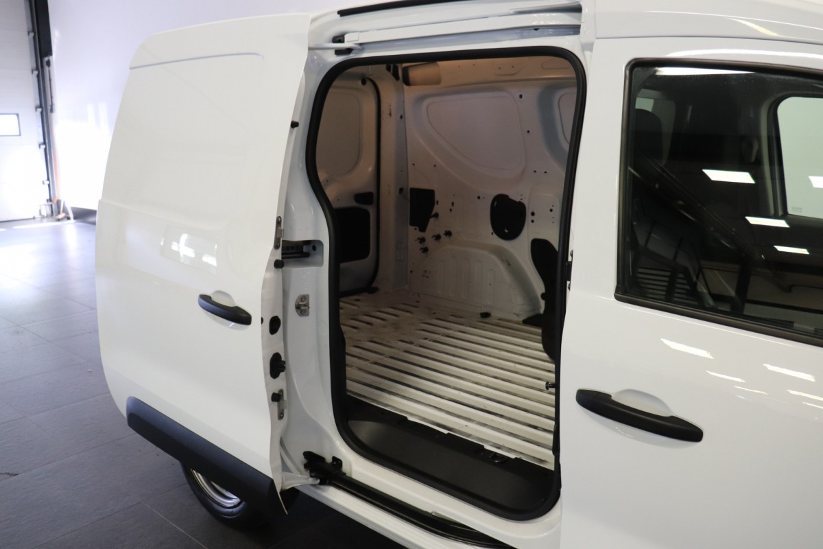 Renault Express 1.5 dCi 95PK EURO 6 - Airco - Cruise - Camera - €10.499,- Excl. Renault Express 1.5 dCi 95PK EURO 6 - Airco - Cruise - Camera - €10.499,- Excl.