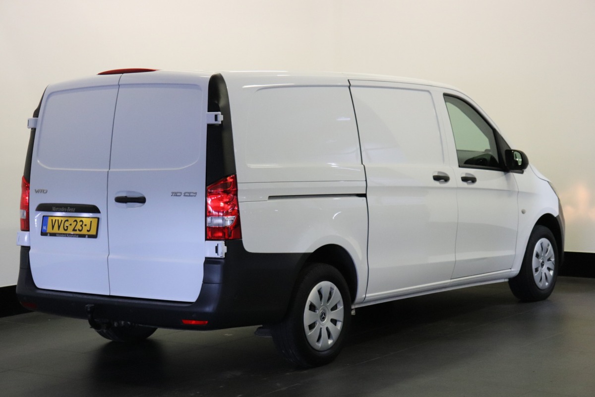 Mercedes-Benz Vito 110 CDI Lang EURO 6 - Airco - Cruise - PDC - Trekhaak - € 17.900,- Excl. Mercedes-Benz Vito 110 CDI Lang EURO 6 - Airco - Cruise - PDC - Trekhaak - € 17.900,- Excl.