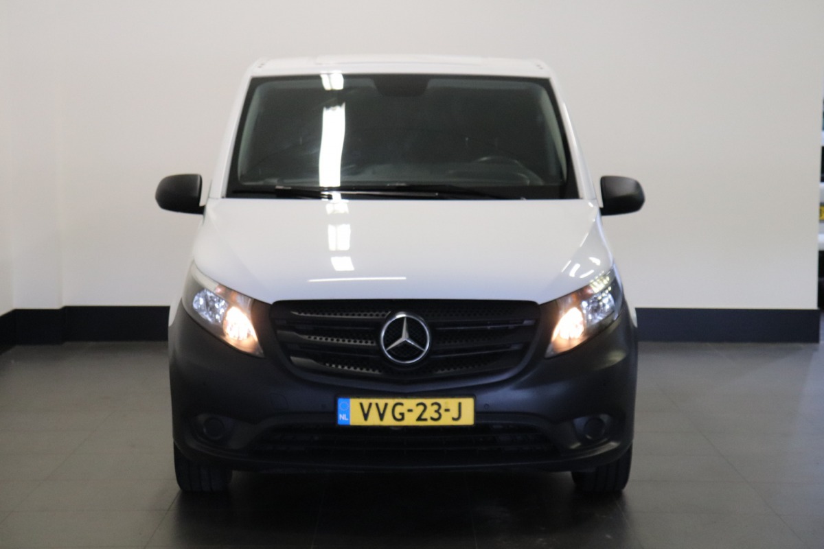 Mercedes-Benz Vito 110 CDI Lang EURO 6 - Airco - Cruise - PDC - Trekhaak - € 17.900,- Excl. Mercedes-Benz Vito 110 CDI Lang EURO 6 - Airco - Cruise - PDC - Trekhaak - € 17.900,- Excl.