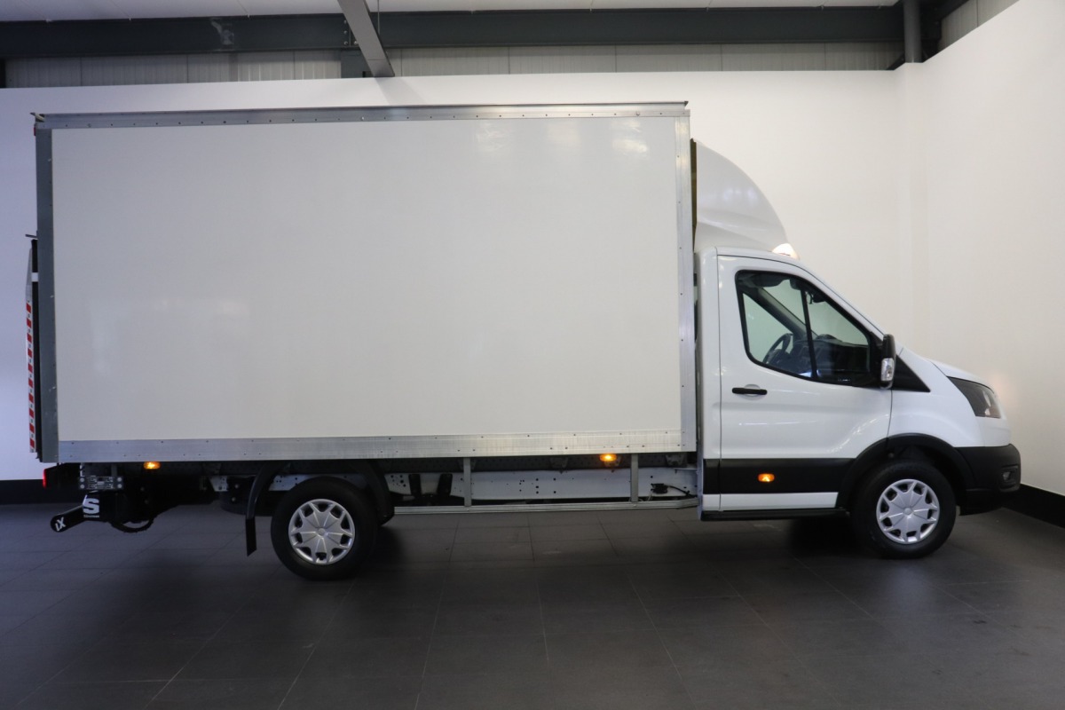 Ford Transit 2.0 TDCI 130PK L4 Bakwagen EURO 6 - Airco - Cruise - Laadklep -  € 25.950,- Excl.