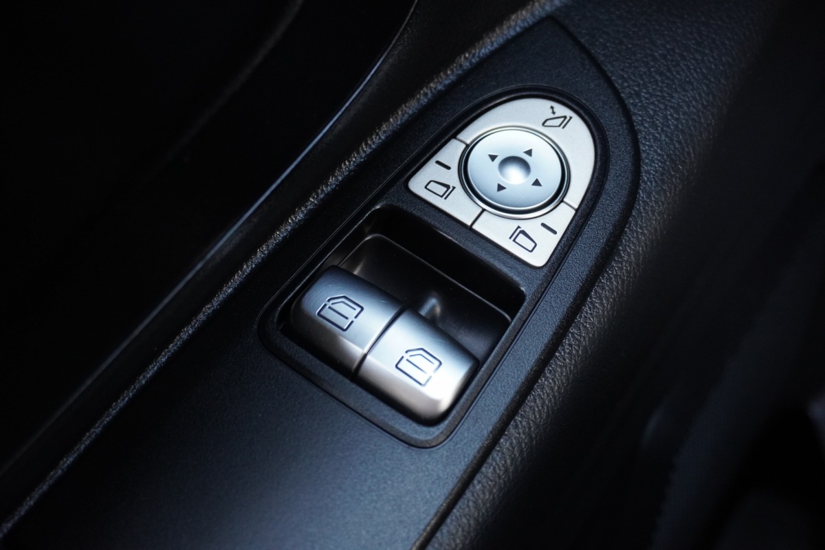 Mercedes-Benz Vito 116 CDI Lang Automaat EURO 6 - A/C Climate - Cruise - Camera - €19.950,- Excl.