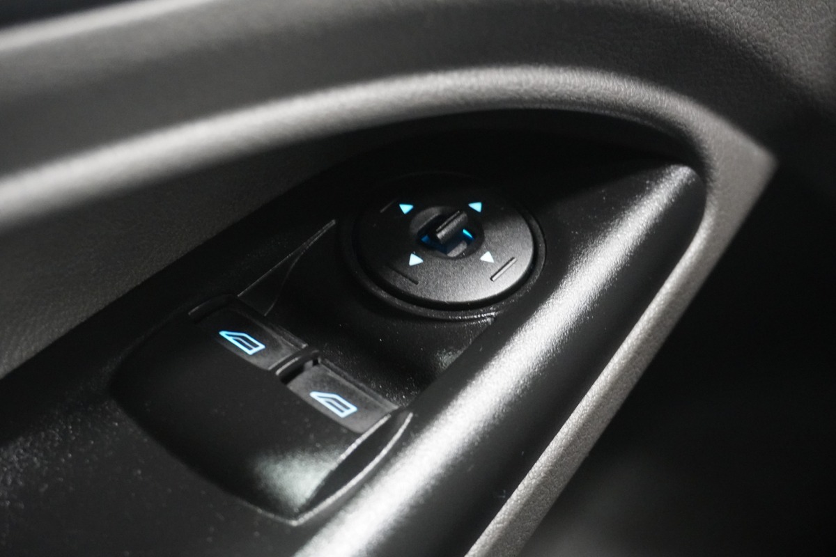 Ford Transit Connect 1.5 EcoBlue 100PK EURO 6 Airco - Cruise - Trekhaak - €10.950,- Excl.